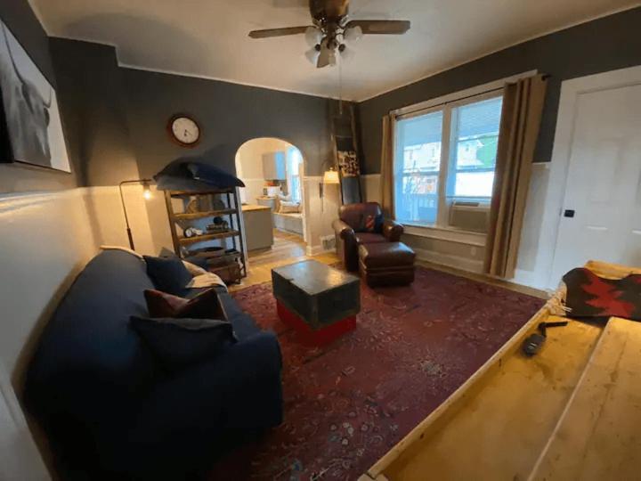Cozy 3 & 4 Bed Home 2 Blocks To Hospitals & Lambeau Green Bay Extérieur photo